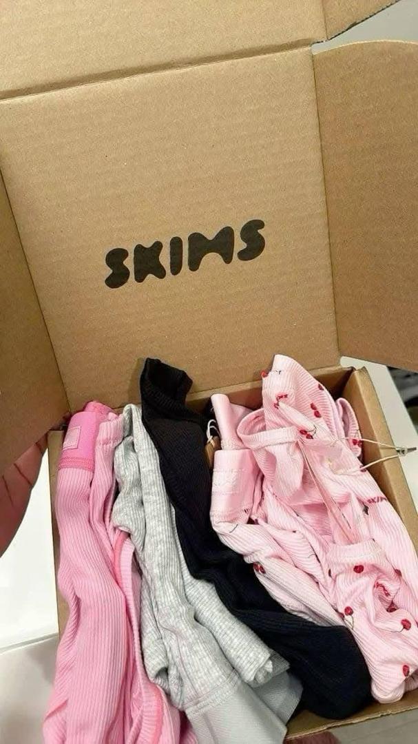 WHOLESALE SKIMS LIQUIDATION PALLET - Image 6