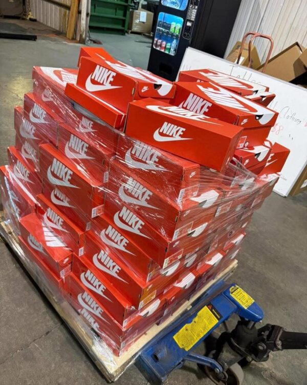 Buy Amazon Target Shoes (Pallet & Truckload) - Image 3